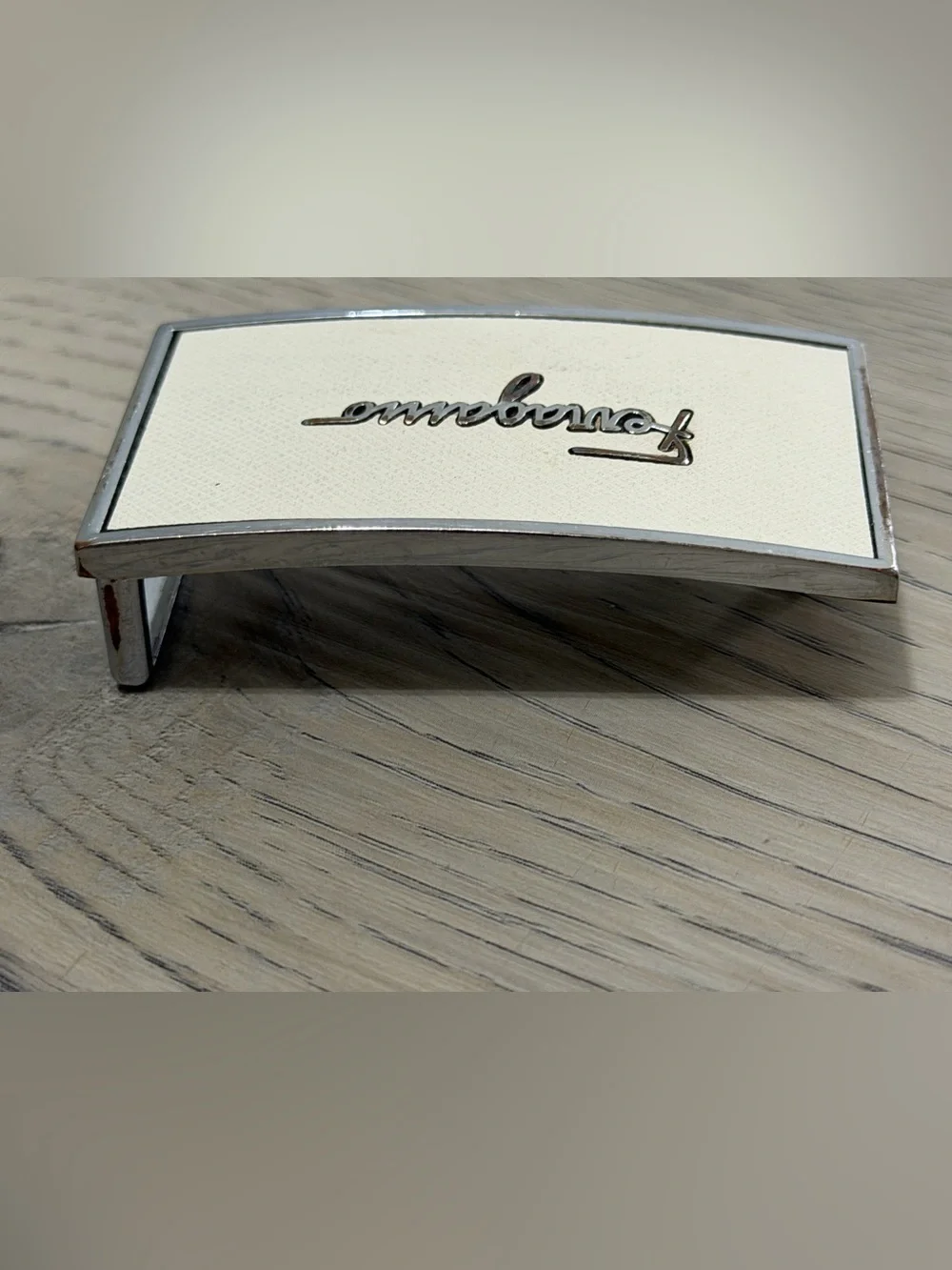 Salvatore Ferragamo Vintage Belt Buckle In White Leather And Silver EUC Rare